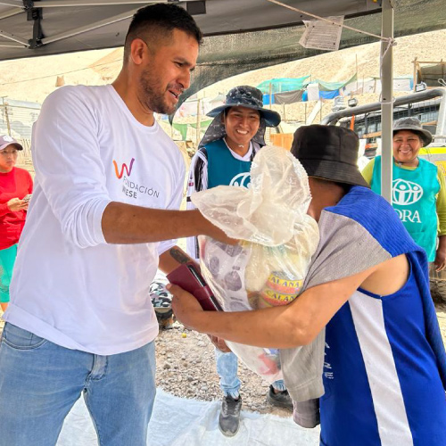 familias afectadas por el huaico