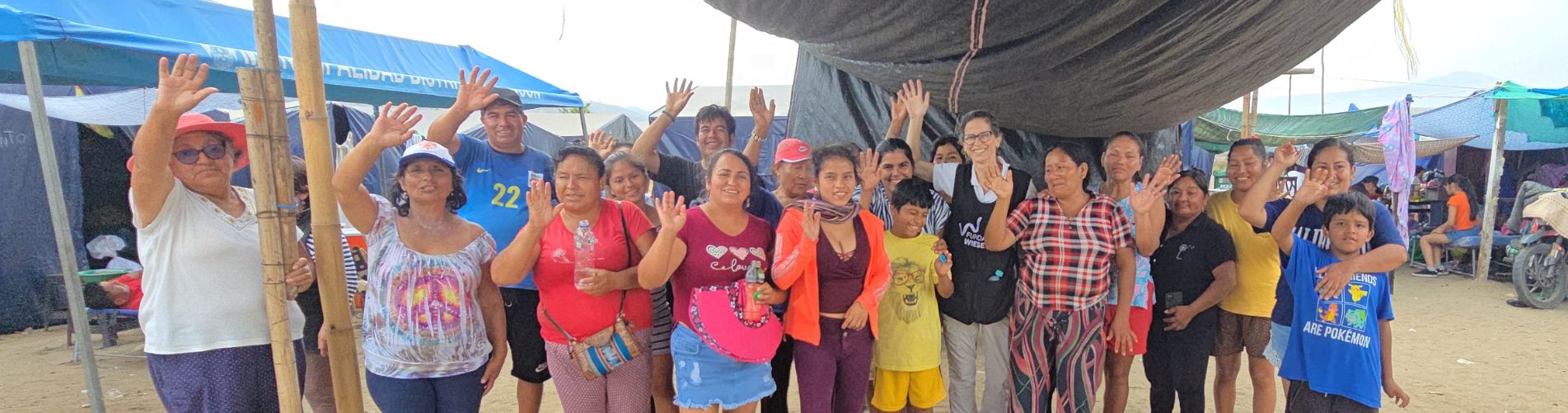 Fundación Wiese y ADRA Perú brindan kits de alimentos y útiles escolares a familias damnificadas por incendio en Ancón