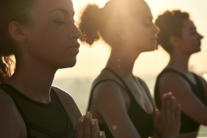 Beneficios del yoga para gestionar mejor nuestras habilidades socioemocionales